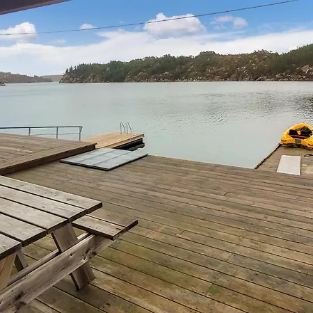 Awesome In Urangsvag With Wifi 別荘 Ervik